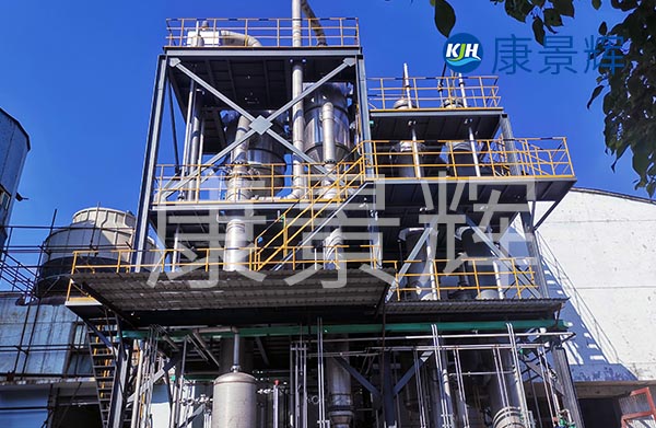 三效蒸發(fā)器定制采購合同中，會約定付款比例、周期、生產(chǎn)周期、安裝調(diào)試周期、以及售后服務(wù)保障等。